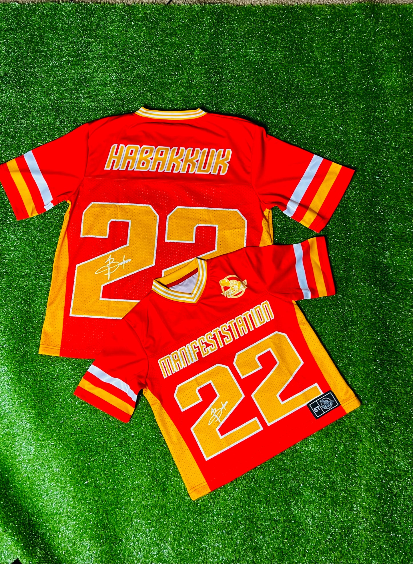 Manifestation Autograph jersey *Adults (2 Colors)