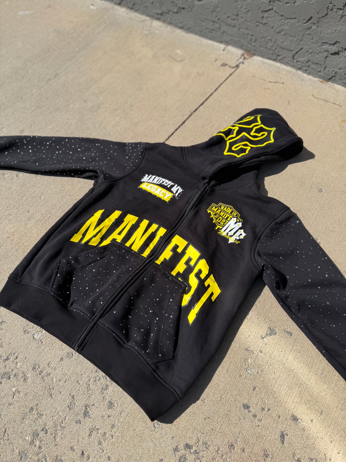 Black lightweight Manifest zip-up jacket (Kids & Adults)
