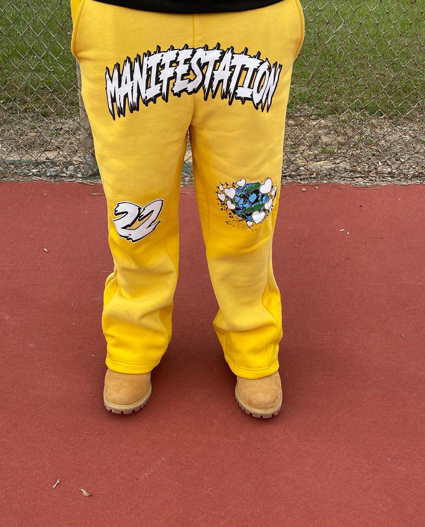 Manifestation Graphic flare bottom sweats (Yellow)